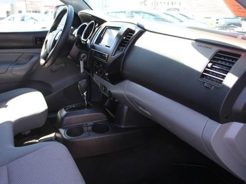 Used 2014 Toyota Tacoma 2WD Regular Cab image 21