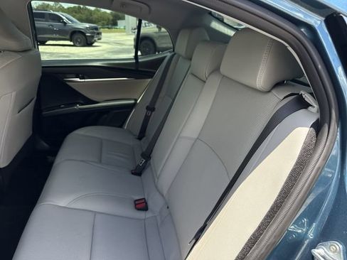 Used 2025 Toyota Camry XLE FWD image 22