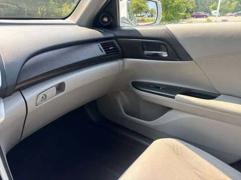 Used 2013 Honda Accord EX-L image 17
