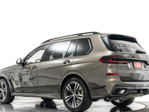 Used 2026 BMW X7 xDrive40i w/ M Sport Package AWD/4WD image 35