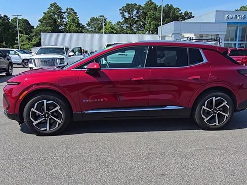 Used 2024 Chevrolet Equinox EV LT image 9