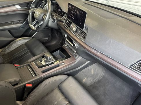 Used 2021 Audi Q5 e Prestige w/ Prestige Package image 17