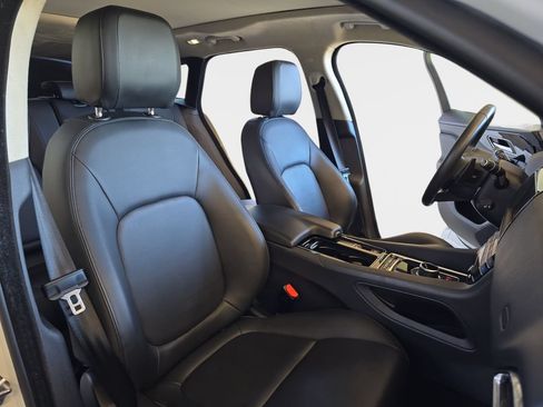 Used 2020 Jaguar F-PACE AWD/4WD image 12