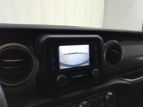 Used 2020 Jeep Wrangler Unlimited Sport image 29