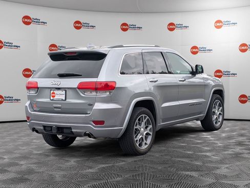 Used 2021 Jeep Grand Cherokee Overland AWD/4WD image 5