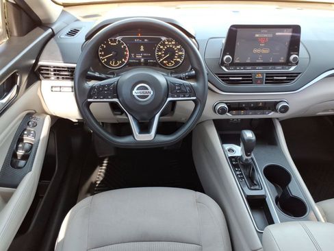 Used 2020 Nissan Altima 2.5 S FWD image 17
