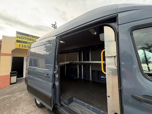 Used 2020 Ford Transit 250 148 High Roof Extended RWD image 6