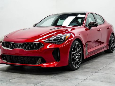 Used 2023 Kia Stinger GT2 RWD image 7