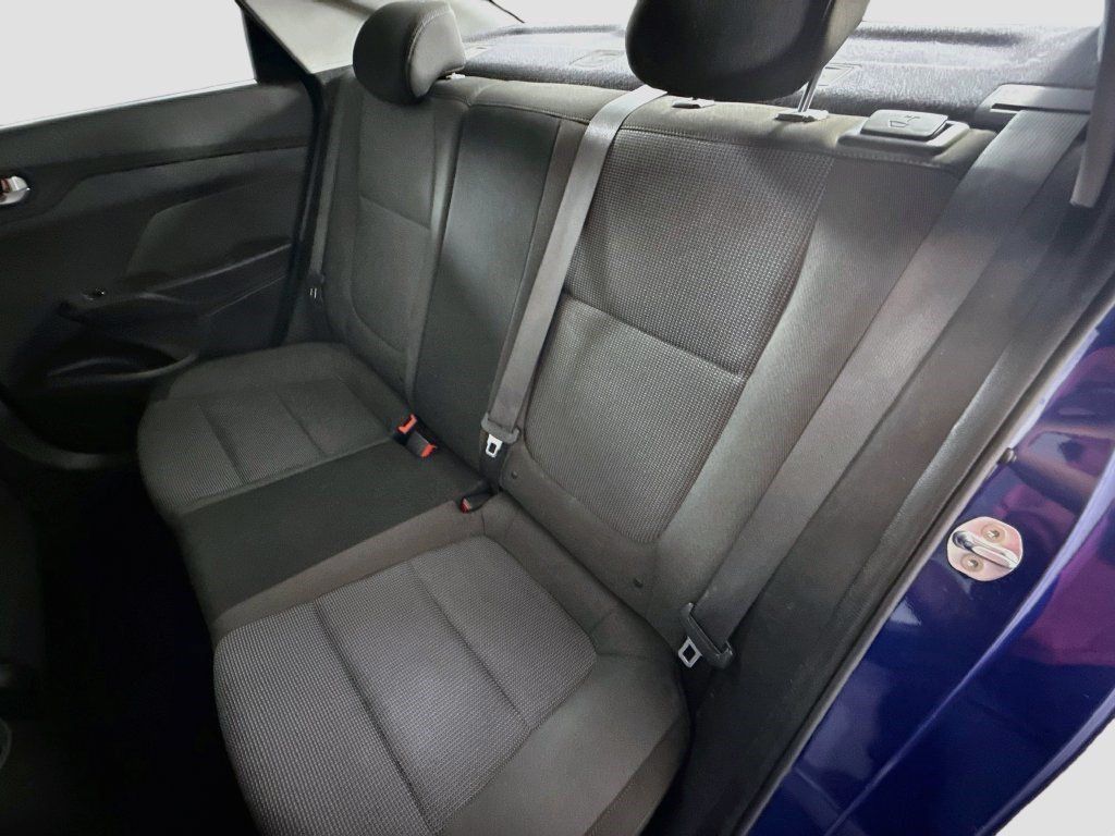Used 2020 Hyundai Accent SE FWD image 23