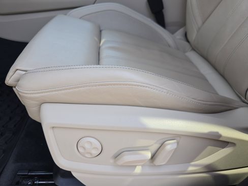 Used 2023 Audi Q5 2.0T Prestige w/ Prestige Package AWD/4WD image 29