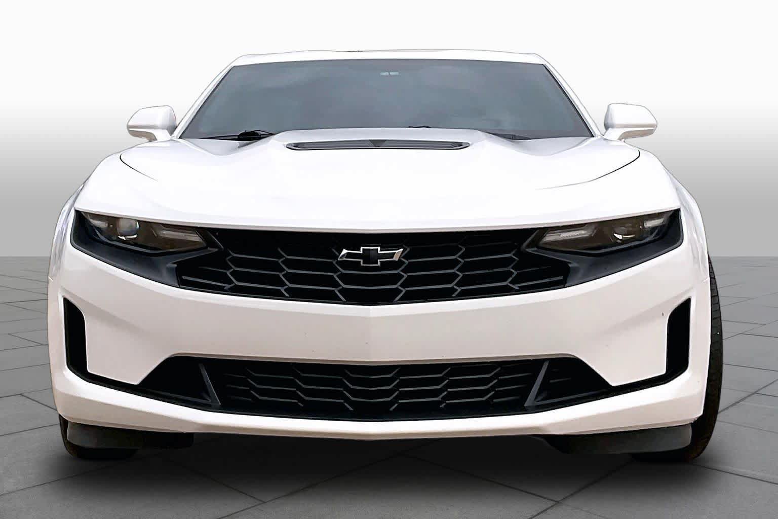 Used 2023 Chevrolet Camaro LT w/ Technology Package RWD image 5