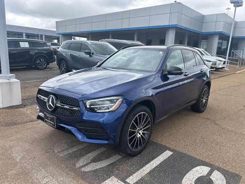 Used 2021 Mercedes-Benz GLC 300 image 3