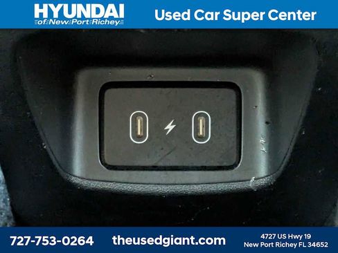 Used 2024 Hyundai Elantra SEL image 14