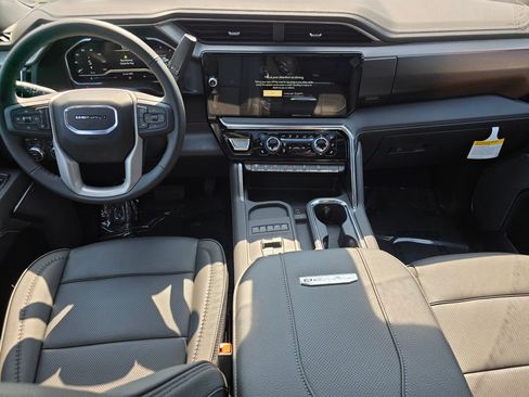 New 2025 GMC Sierra 3500 Denali w/ Denali Reserve Package image 19