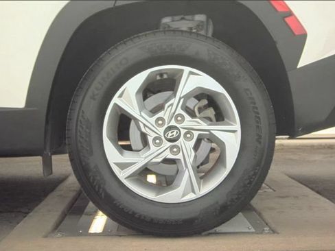 Used 2024 Hyundai Tucson SE AWD/4WD image 14