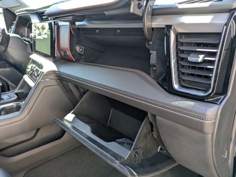 Certified 2022 GMC Sierra 1500 Denali AWD/4WD image 31