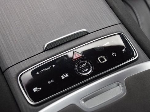 Used 2022 Mercedes-Benz EQS 580 EQS 580 image 28