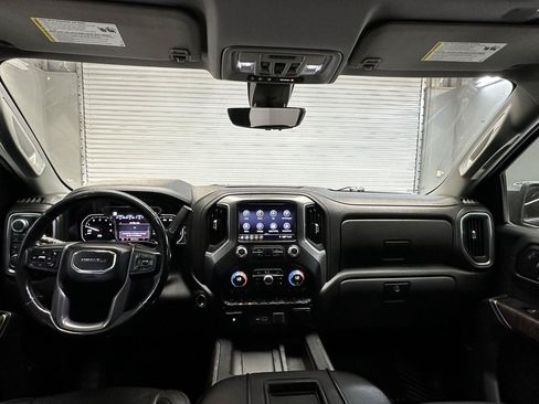 Used 2019 GMC Sierra 1500 Denali w/ Denali Ultimate Package AWD/4WD image 17