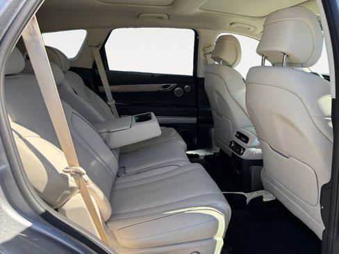 Used 2024 Genesis GV80 3.5T w/ Advanced Package image 18