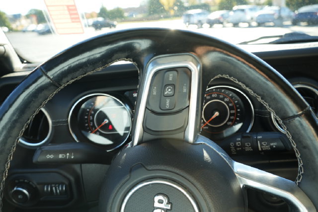 Used 2021 Jeep Wrangler Unlimited Sahara AWD/4WD image 26