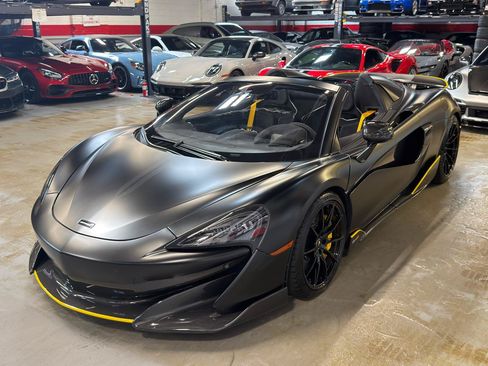 Used 2020 McLaren 600LT Spider RWD image 12