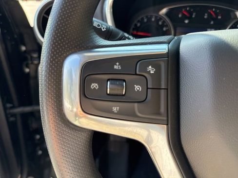 Used 2024 Chevrolet Blazer LT w/ Convenience Package FWD image 12
