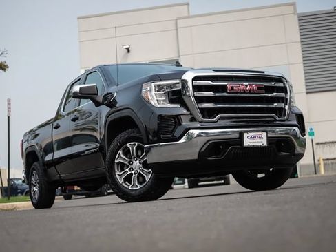 Used 2019 GMC Sierra 1500 SLE w/ SLE Value Package AWD/4WD image 3