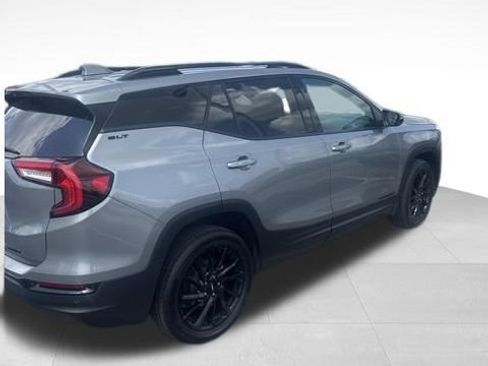 Used 2023 GMC Terrain SLT w/ Elevation Edition AWD/4WD image 10