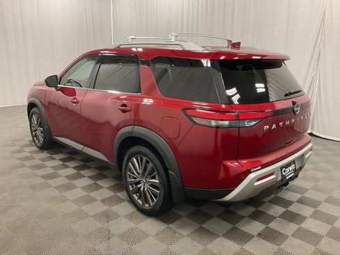Used 2022 Nissan Pathfinder SL w/ SL Premium Package image 4