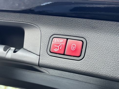 Used 2024 Mercedes-Benz GLS 450 4MATIC w/ AMG Line Exterior image 20