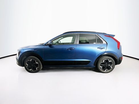 Used 2024 Kia Niro Wind w/ Wind Preserve Package FWD image 4