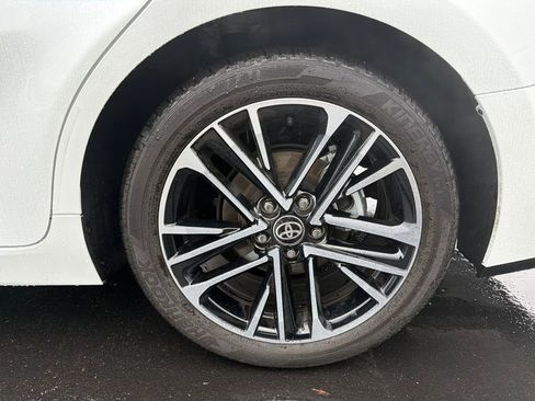 Used 2025 Toyota Camry XLE image 22