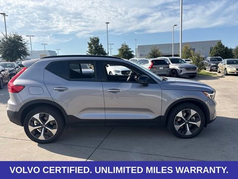 Used 2026 Volvo XC40 B5 Plus AWD/4WD image 4