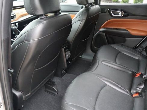Used 2025 Jeep Compass Limited w/ Elite Group AWD/4WD image 16
