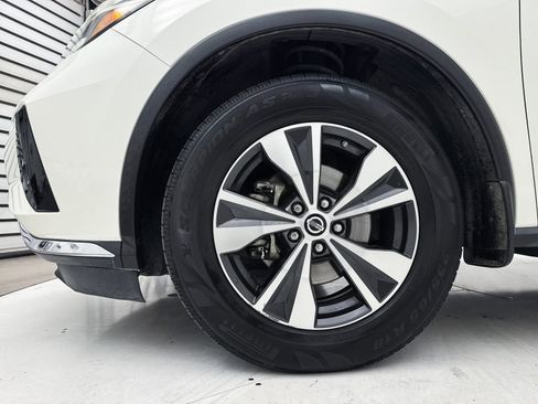 Used 2019 Nissan Murano SV w/ Premium Package image 14