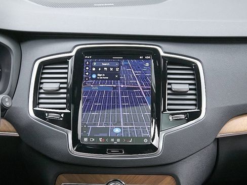 Certified 2023 Volvo XC90 T8 Plus w/ Protection Package image 33