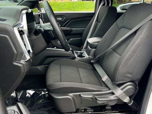 Used 2024 GMC Canyon Elevation image 12