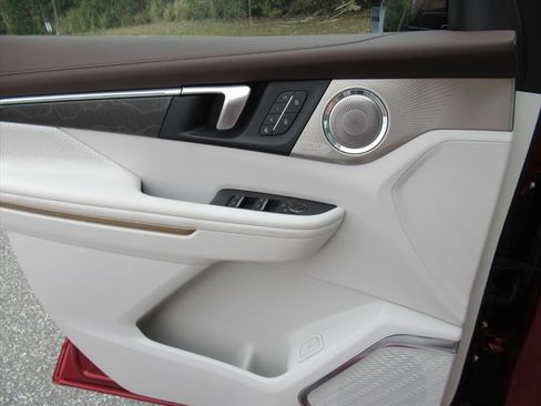 New 2026 Buick Enclave Avenir w/ Super Cruise Package FWD image 21