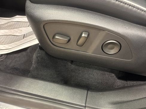 Used 2025 Buick Enclave Preferred image 36