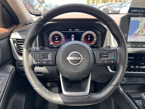 Used 2023 Nissan Rogue Platinum w/ Platinum Premium Package FWD image 38