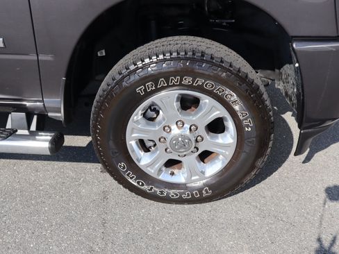 Used 2025 RAM 3500 Big Horn AWD/4WD image 39
