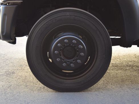 Used 2014 Ford F550 4x4 Crew Cab Super Duty image 52