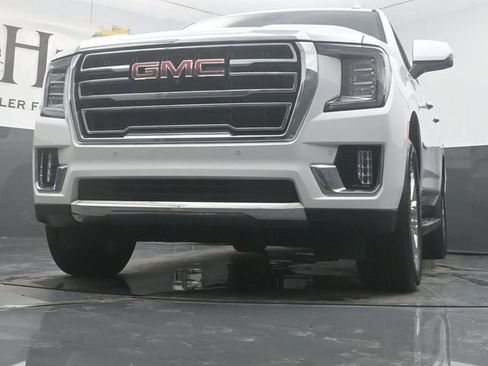 Used 2022 GMC Yukon XL SLT w/ SLT Premium Package image 59