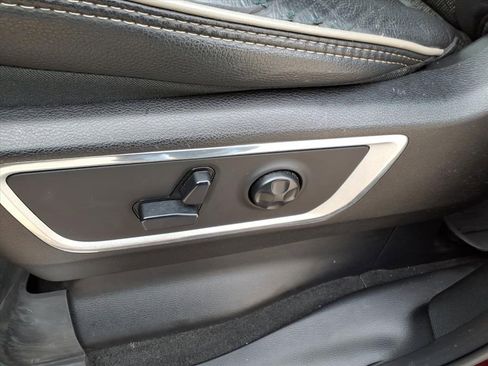 Used 2020 RAM 1500 Laramie image 18