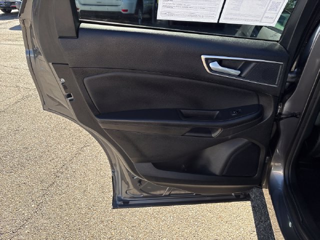Used 2024 Ford Edge SEL AWD/4WD image 18