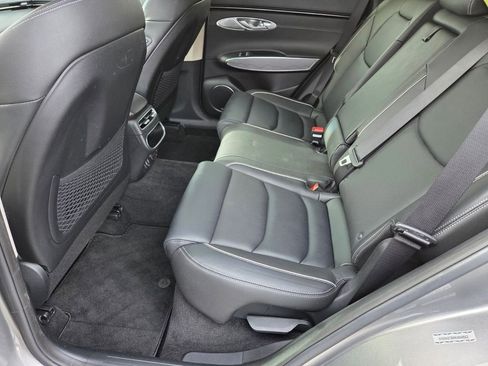 Used 2022 Genesis GV70 2.5T w/ Advanced Package AWD/4WD image 16