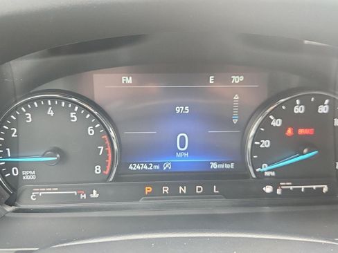 Used 2023 Ford Explorer XLT w/ Equipment Group 202A AWD/4WD image 18