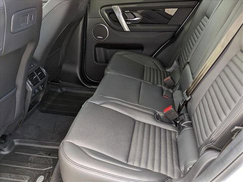New 2025 Land Rover Discovery Sport S image 17