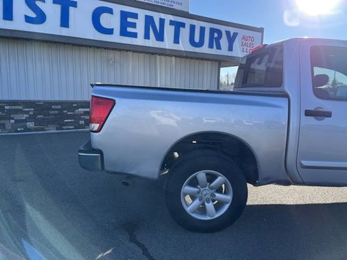 Used 2015 Nissan Titan S image 14