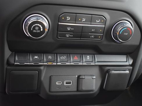 Certified 2022 Chevrolet Silverado 1500 Custom AWD/4WD image 26
